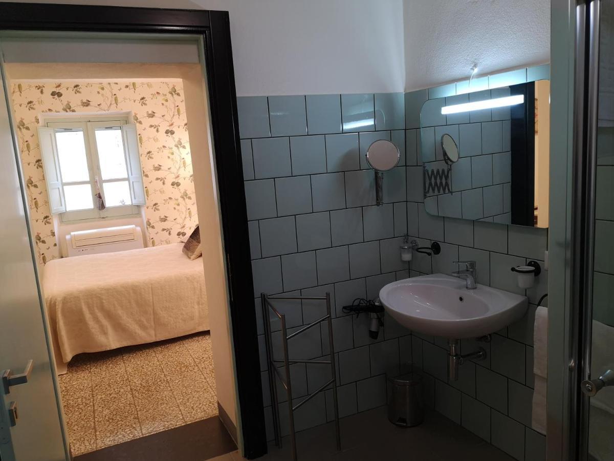 Casa Pagio Hotel Bosa Luaran gambar